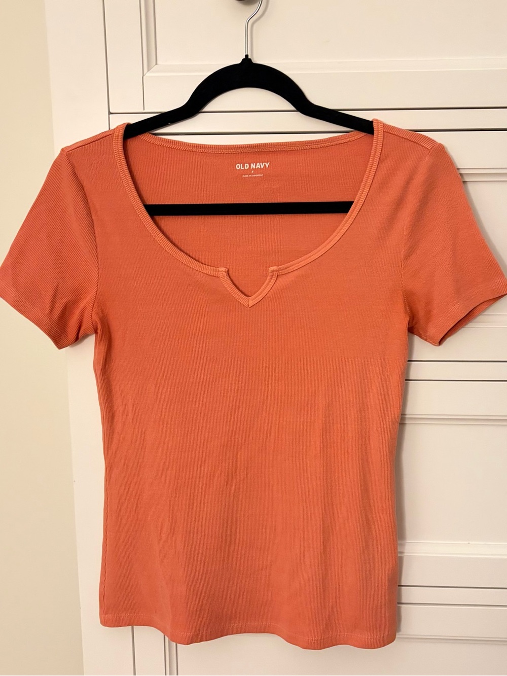 Old Navy Coral Scoop Neck Short Sleeve Tee